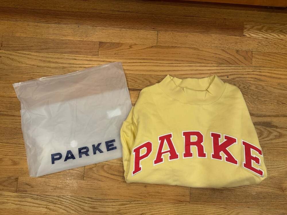 PARKE Varsity Mockneck Sweatshirt Size S/M Lemonade New in Bag